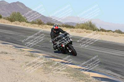 media/Dec-01-2025-Moto Forza (Mon) [[2daa91e15f]]/2-Intermediate Group/Session 4 (Turn 10 Inside)/